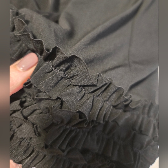 Sweet Storm Black Bodycon Ruffles Hem Dress. Size M. - Picture 5 of 9